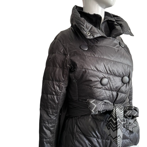 Lululemon Black Quilted Blazer with Belted Waist - Picture 6 of 7